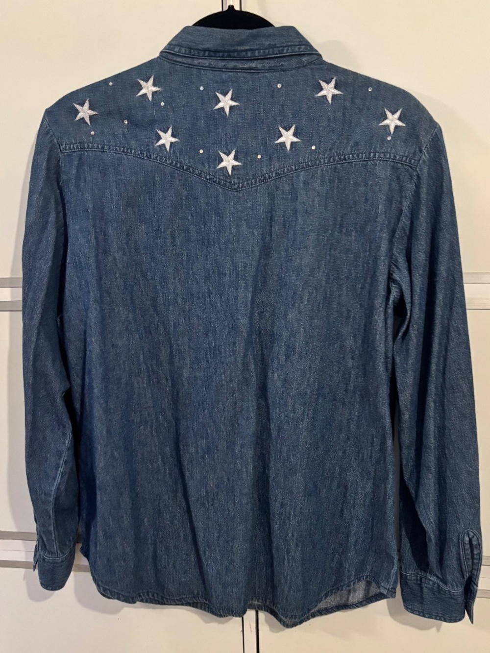 The Quacker Factory Western Style Denim Button Down Shirt Medium - Picture 2 of 4